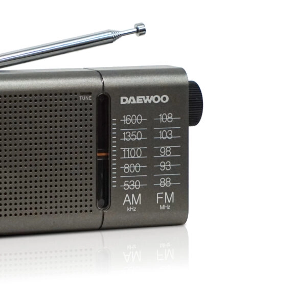 RADIO PORTATIL CON ALTAVOZ DAEWOO - Image 3