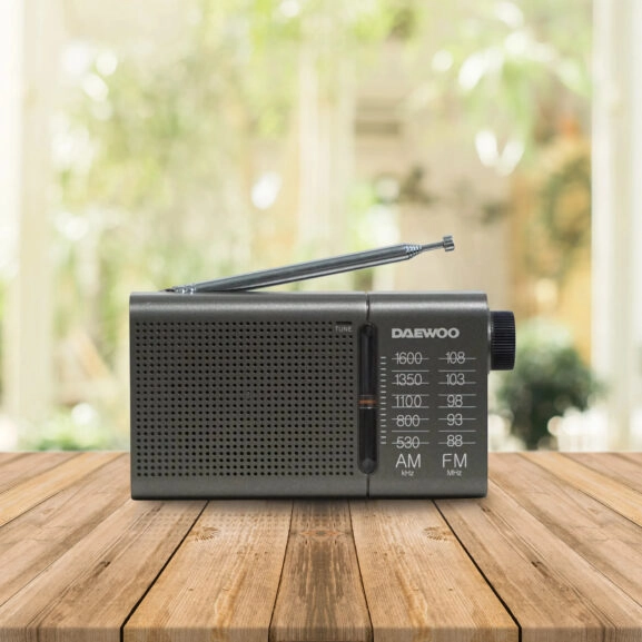 RADIO PORTATIL CON ALTAVOZ DAEWOO - Image 7