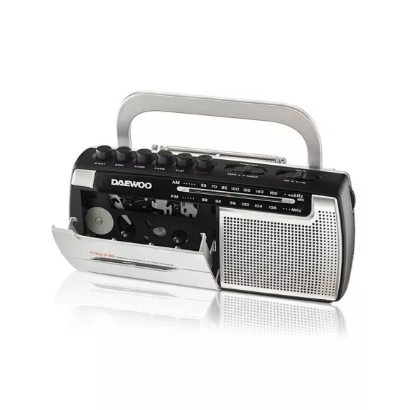 RADIO CASSETTE AM/FM DAEWOO - Image 3