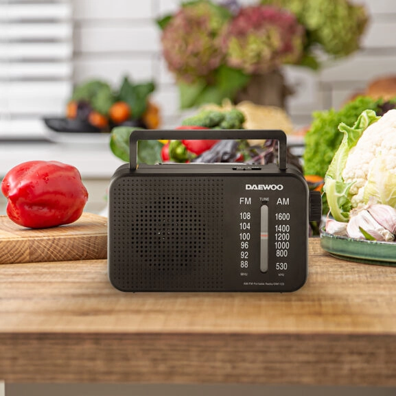 RADIO AM/FM CORRIENTE AC/DC Y PILAS DAE - Image 10