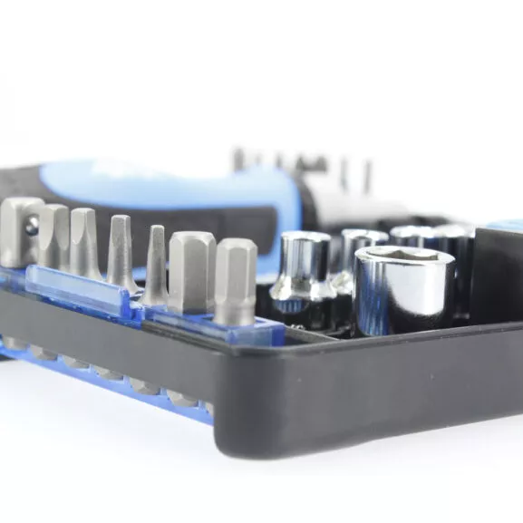 SET PUNTAS CON MANGO CON CARRACA 38 PCS. - Image 5