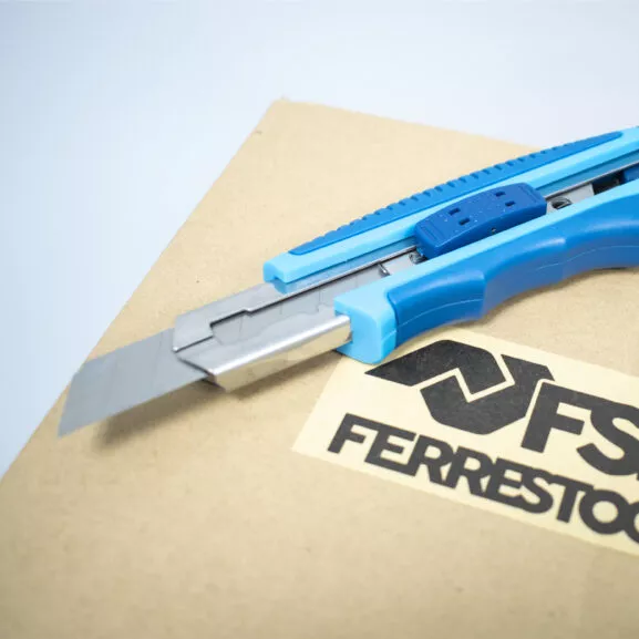 CÚTER ENGOMADO CON CARGADOR 18MM - Image 6