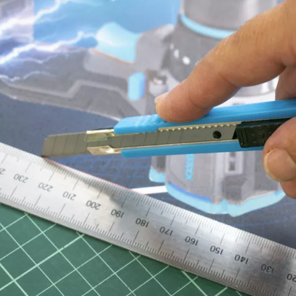 CÚTER CON GUIA METÁLICA 9MM FSK - Image 7