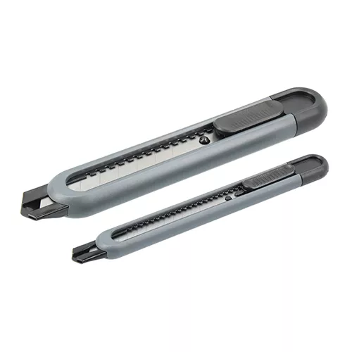 CÚTER PLÁSTICO 18MM + 9 MM DE REGALO FSK