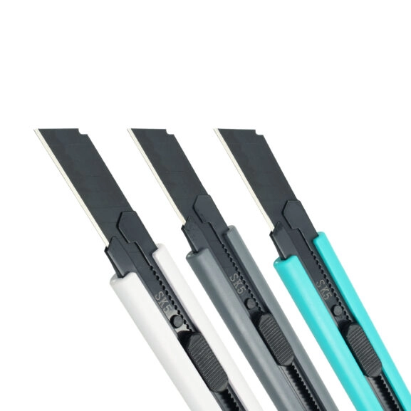 CÚTER PLÁSTICO 18MM CON 2 CUCHILLAS FSK - Image 4