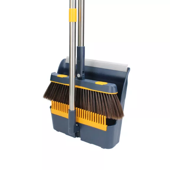 SET DE ESCOBA MAS RECOGEDOR PLEGABLE - Image 3