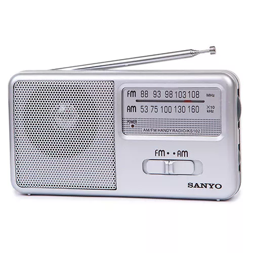 RADIO PORTATIL ALTAVOZ AM/FM PLATA SANYO
