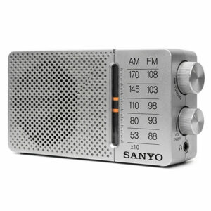 RADIO PORTÁTIL HORIZONTAL PLATA SANYO