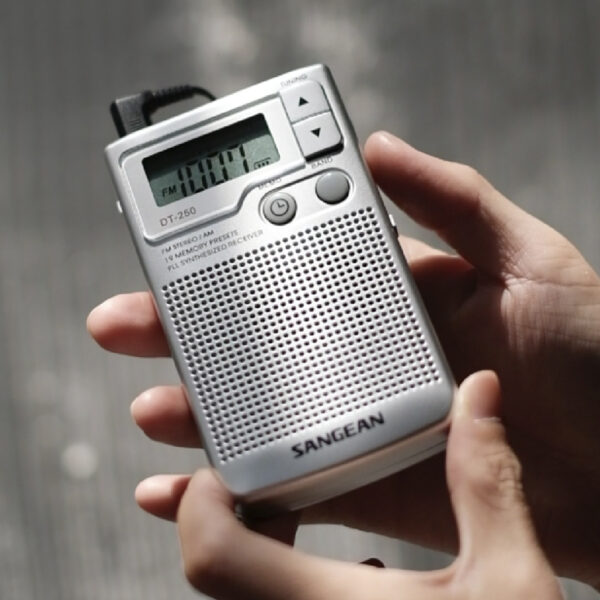RADIO DIGITAL PLL BOLSILLO SANGEAN - Image 6