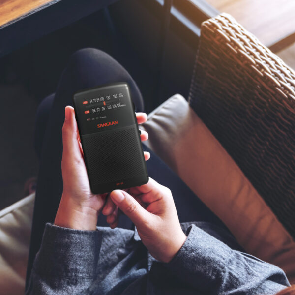 RADIO PORTATIL AM/FM ALTAVOZ SANGEAN - Image 5