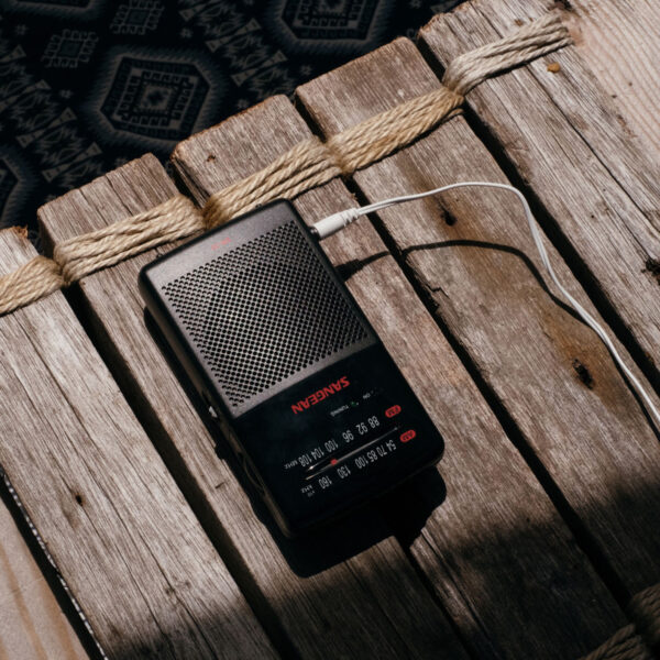 RADIO PORTATIL AM/FM ALTAVOZ SANGEAN - Image 6
