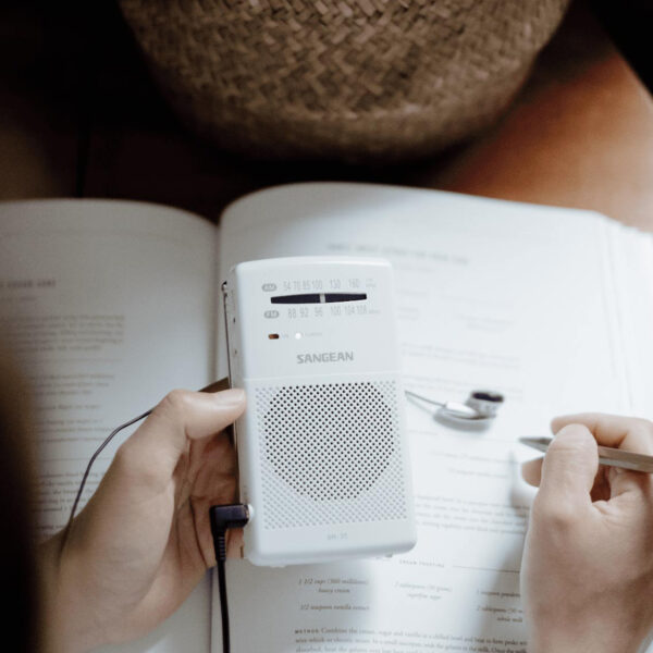 RADIO PORTATIL AM/FM ALTAVOZ SANGEAN - Image 5