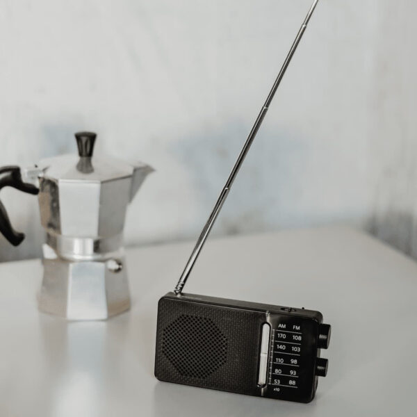 RADIO PORTATIL AM/FM ALTAVOZ SANGEAN - Image 7
