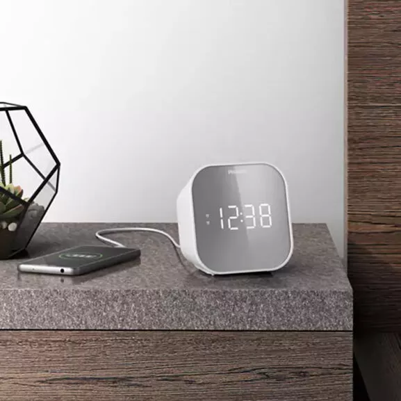 RADIO RELOJ DESPERTADOR CON USB PHILIPS - Image 4