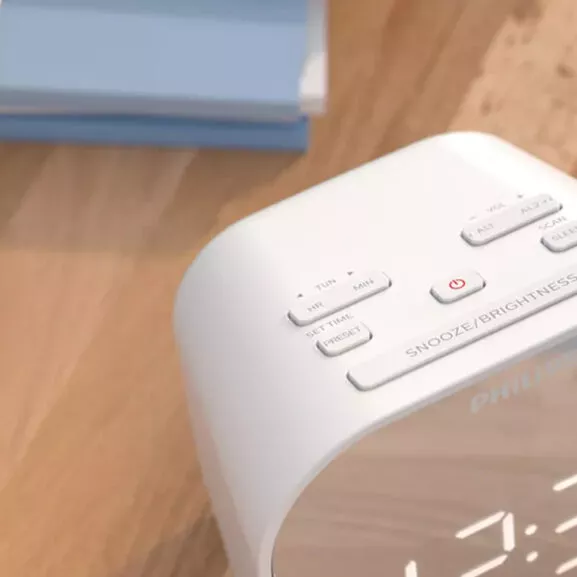 RADIO RELOJ DESPERTADOR CON USB PHILIPS - Image 9