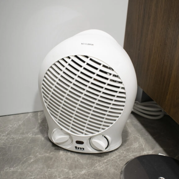 TERMOVENTILADOR VERTICAL 2.000W TME - Image 8