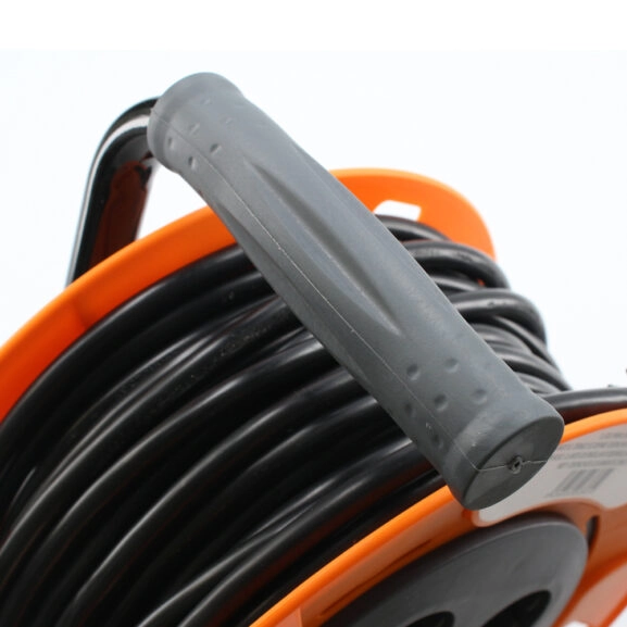 CABLE ALIMENTACIÓN BOBINA ENROLLABLE 50M - Image 3