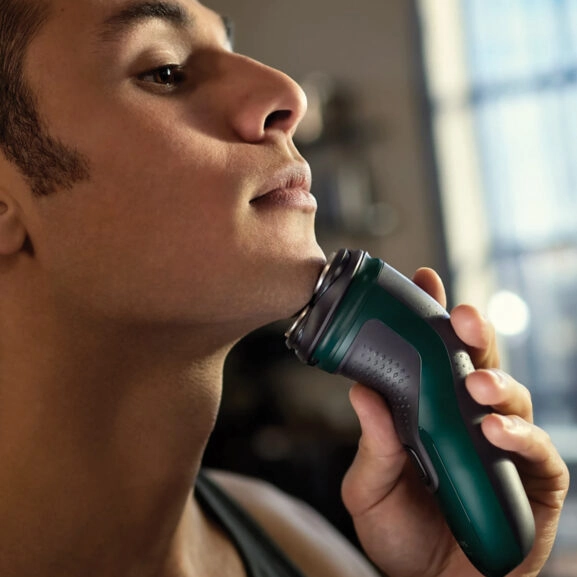 MAQUINA DE AFEITAR RECARGABLE PHILIPS - Imagen 3