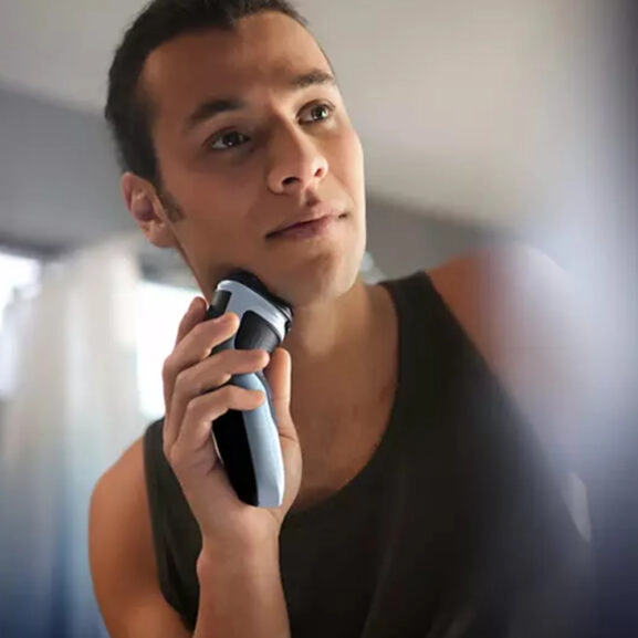 MAQUINA DE AFEITAR RECARGABLE PHILIPS - Image 4