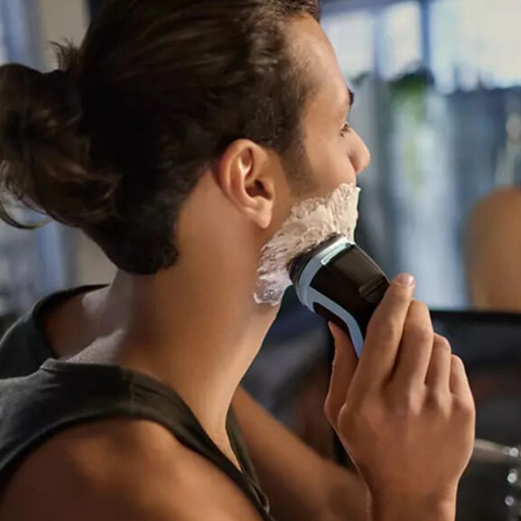 MAQUINA DE AFEITAR RECARGABLE PHILIPS - Image 5